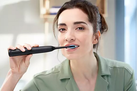 Are Electric Toothbrushes Better? Benefits & FAQs 
